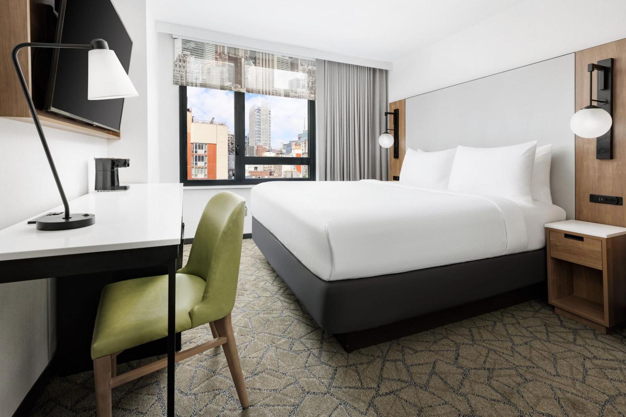 Fairfield Inn & Suites By Marriott New York Manhattan/Times Square South Exterior photo