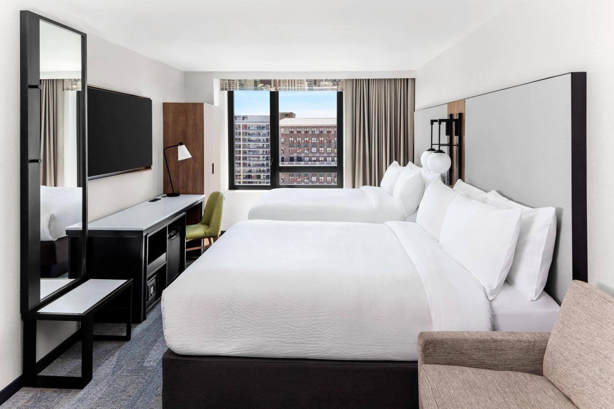 Fairfield Inn & Suites By Marriott New York Manhattan/Times Square South Exterior photo