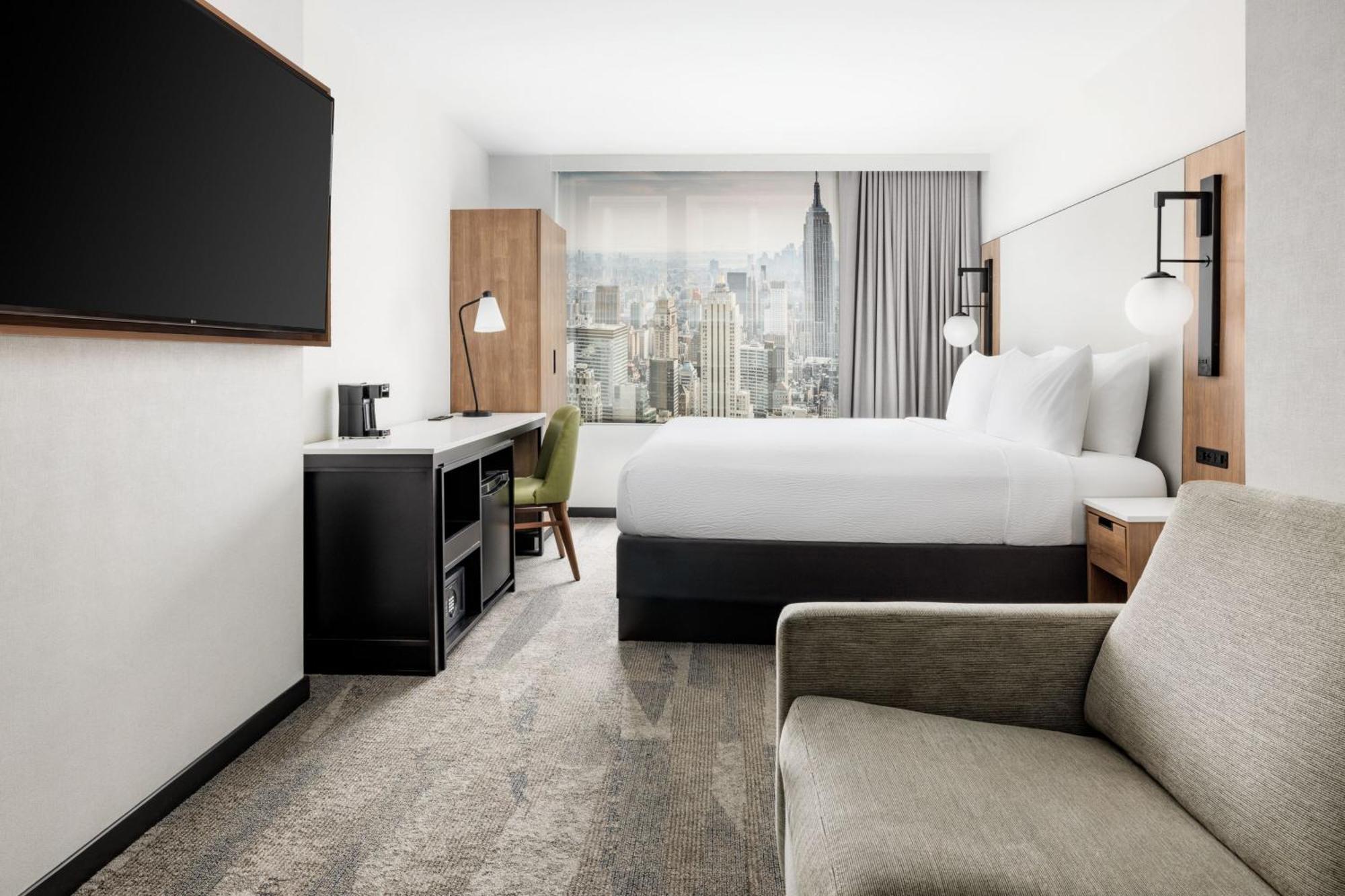 Fairfield Inn & Suites By Marriott New York Manhattan/Times Square South Exterior photo