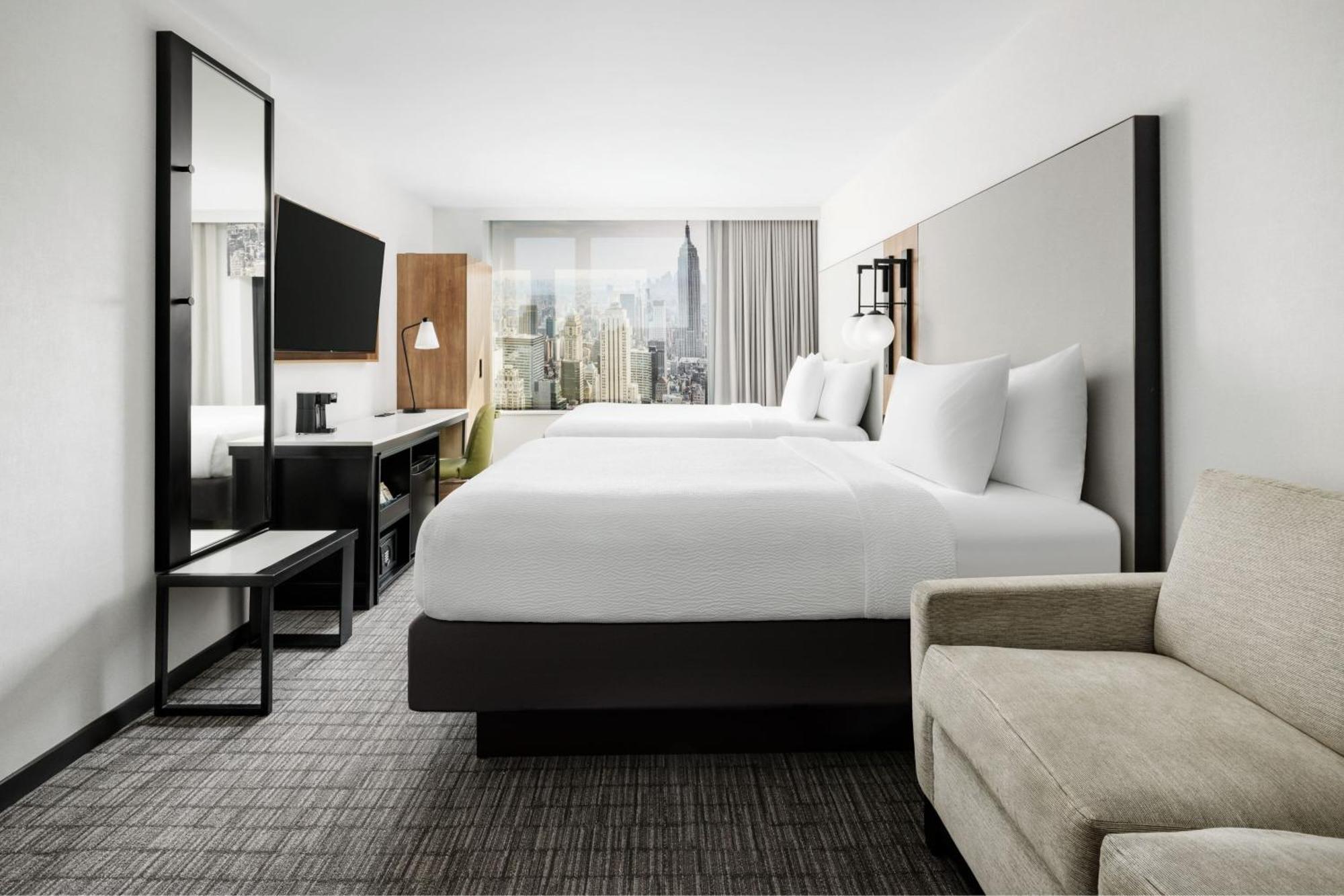 Fairfield Inn & Suites By Marriott New York Manhattan/Times Square South Exterior photo